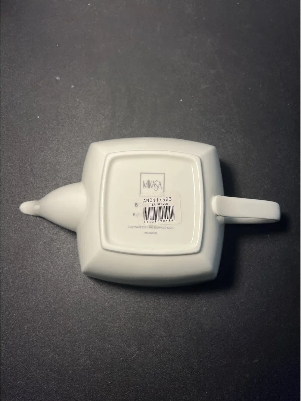 NIB Mikasa 2005 Tea Server Teapot Elegance White Bone China ANO11, 10x6x6.5